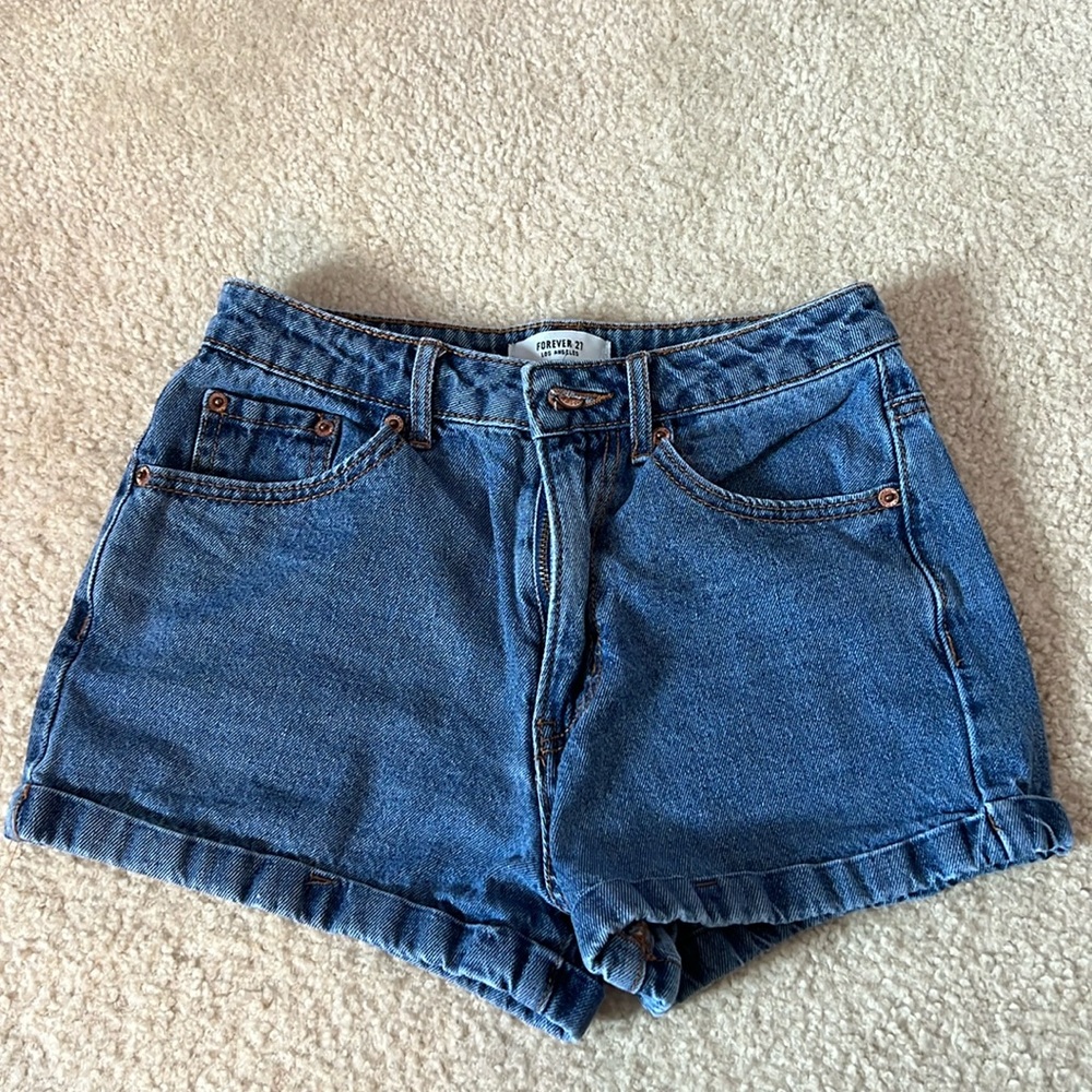 Forever 21 Women’s Shorts Size 24